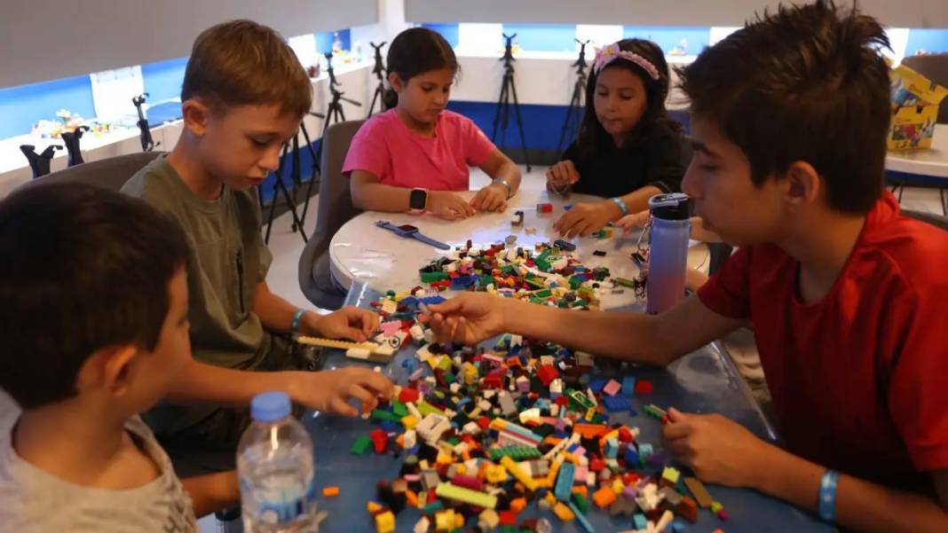 Kepez’de Dijitalleşmeden Uzaya 7 Temada Bilim Yolculuğu! 7